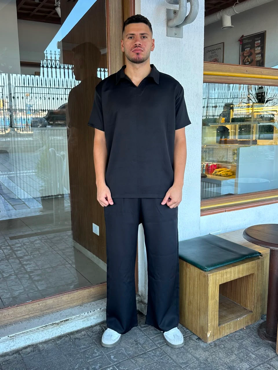 BLACK SCRUB