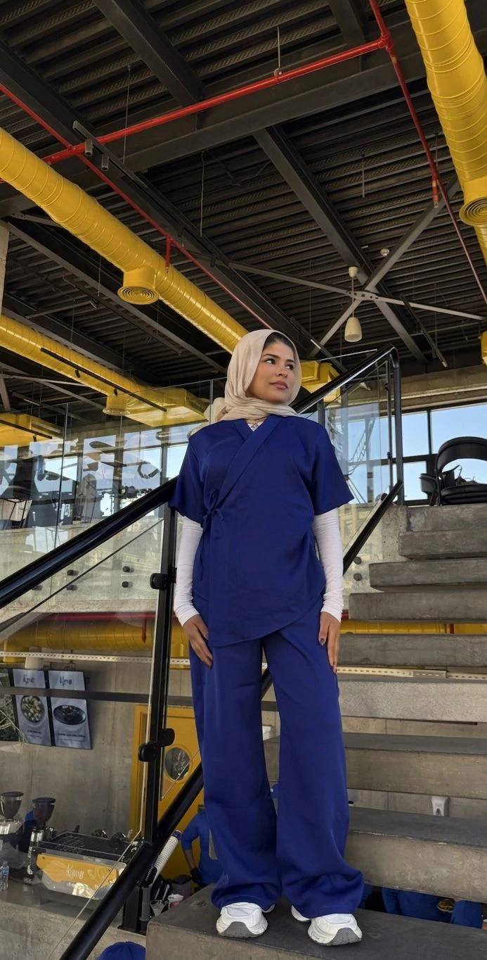 BLUE OVERSIZED SCRUB