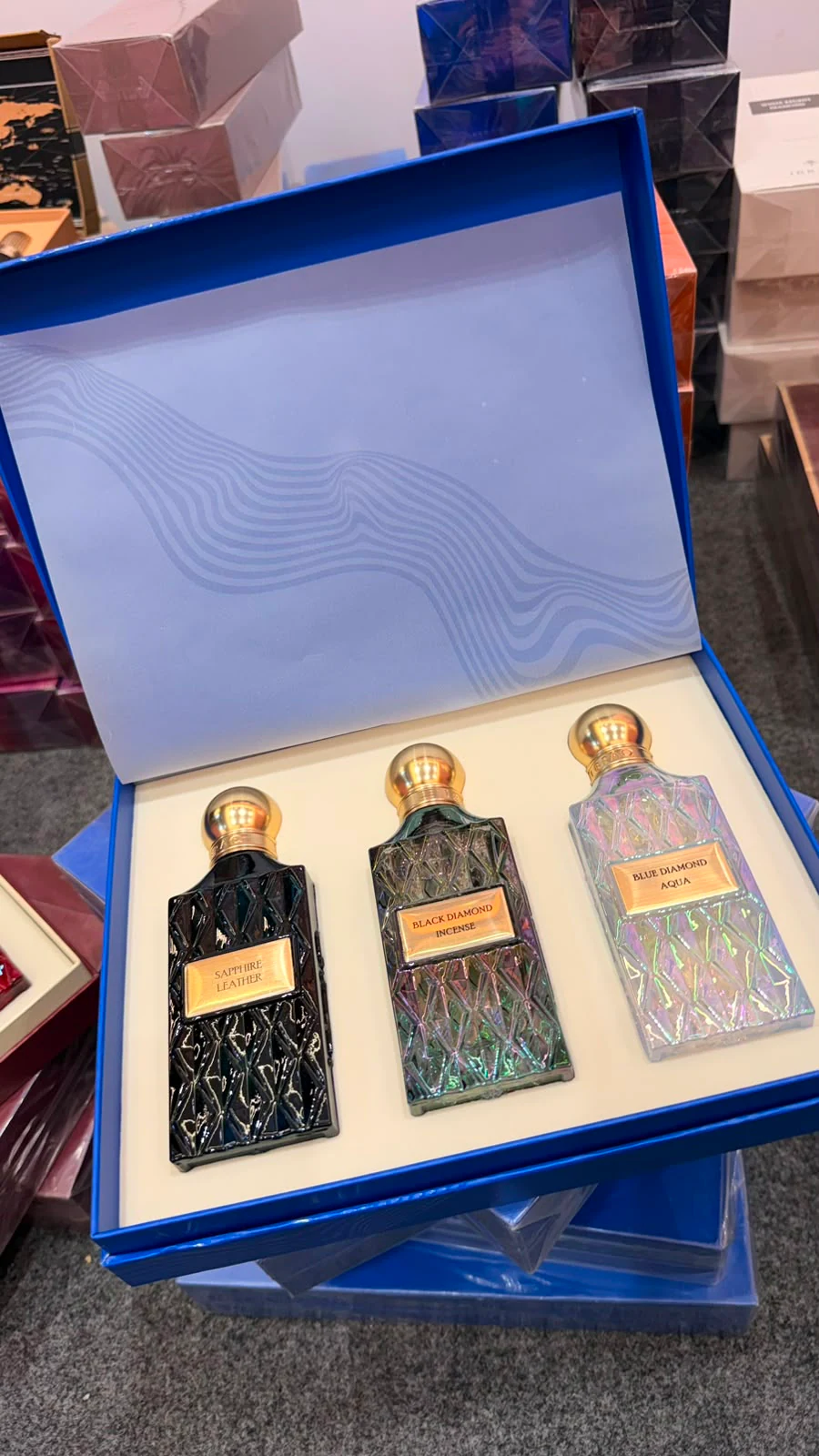 BLUE DIAMOND BOX
